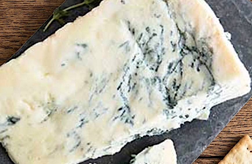 Gorgonzola Piccante Cow