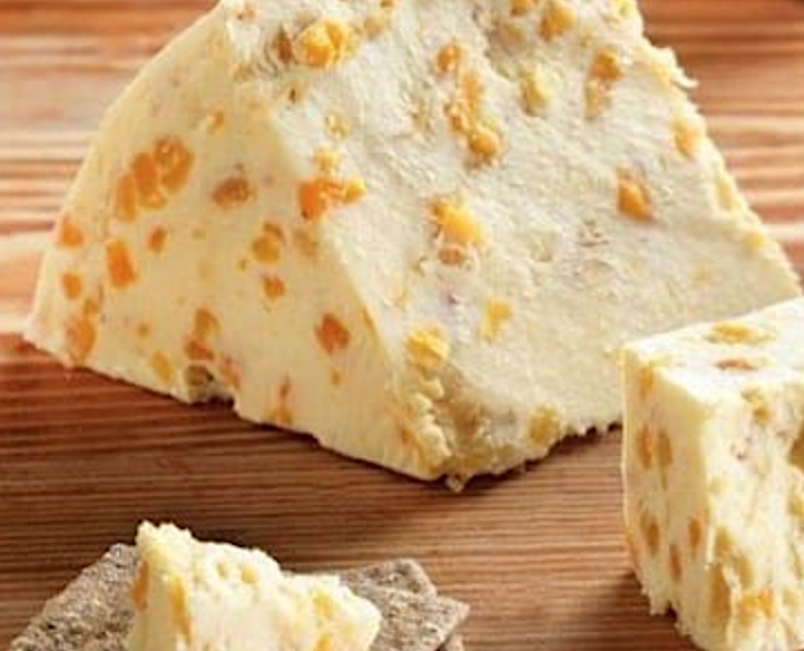 White Stilton with Apricots Cow (England)