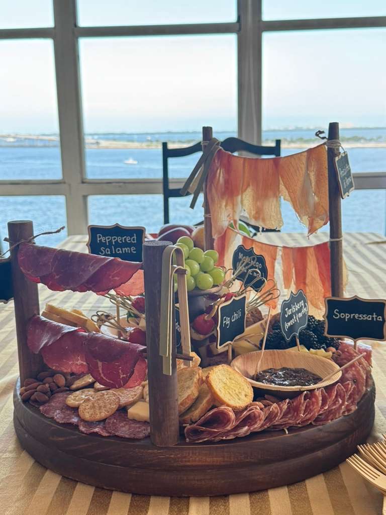 Illustration The Crowd Pleaser Charcuterie Board